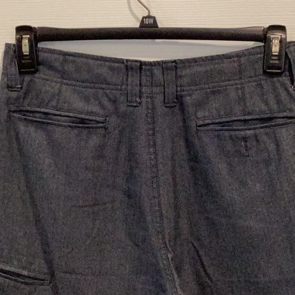 Shorts - Picture 6 of 8